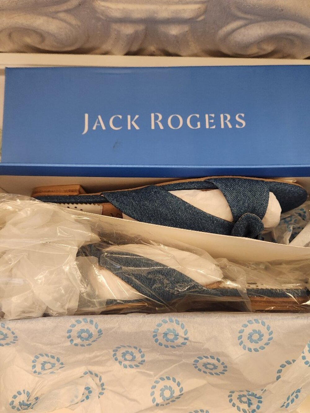 Jack Rogers "Tilly" criss-cross Denim bow slides. NIB. Size 6.5 - Picture 9 of 10